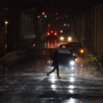 雨の道路夜景