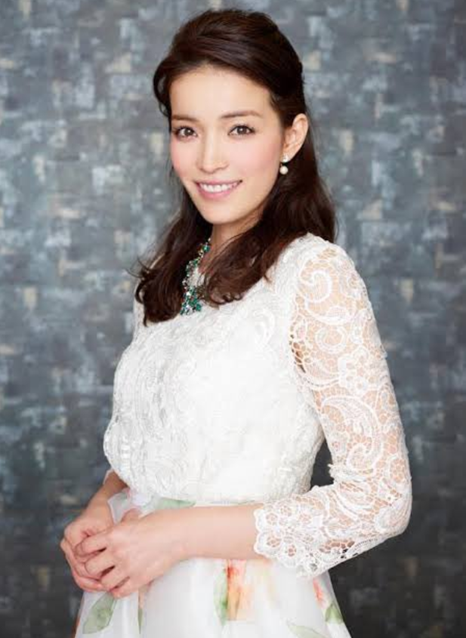 理念里奈さんのプロフィール